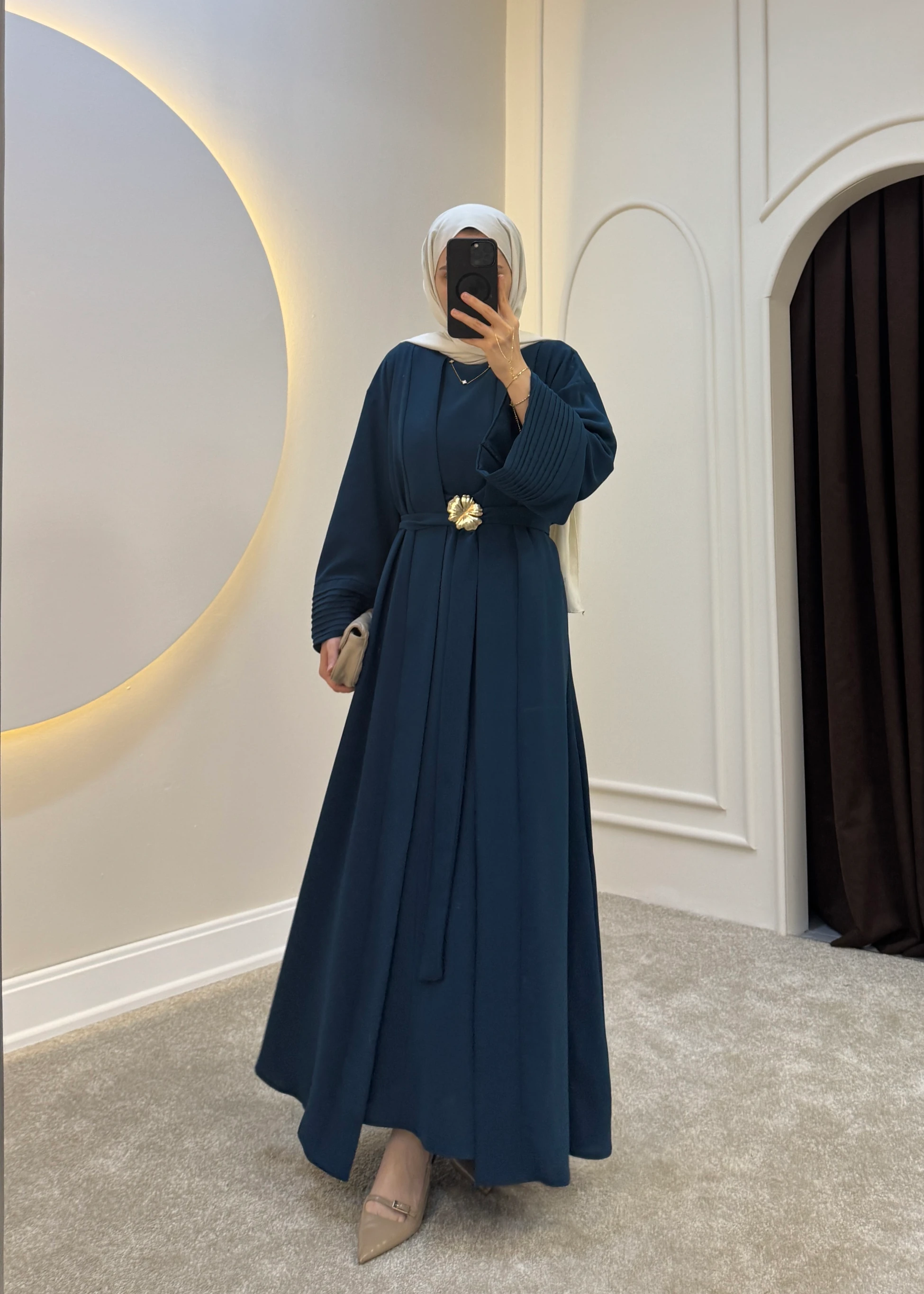 537 - Arcy Abaya | Petrol